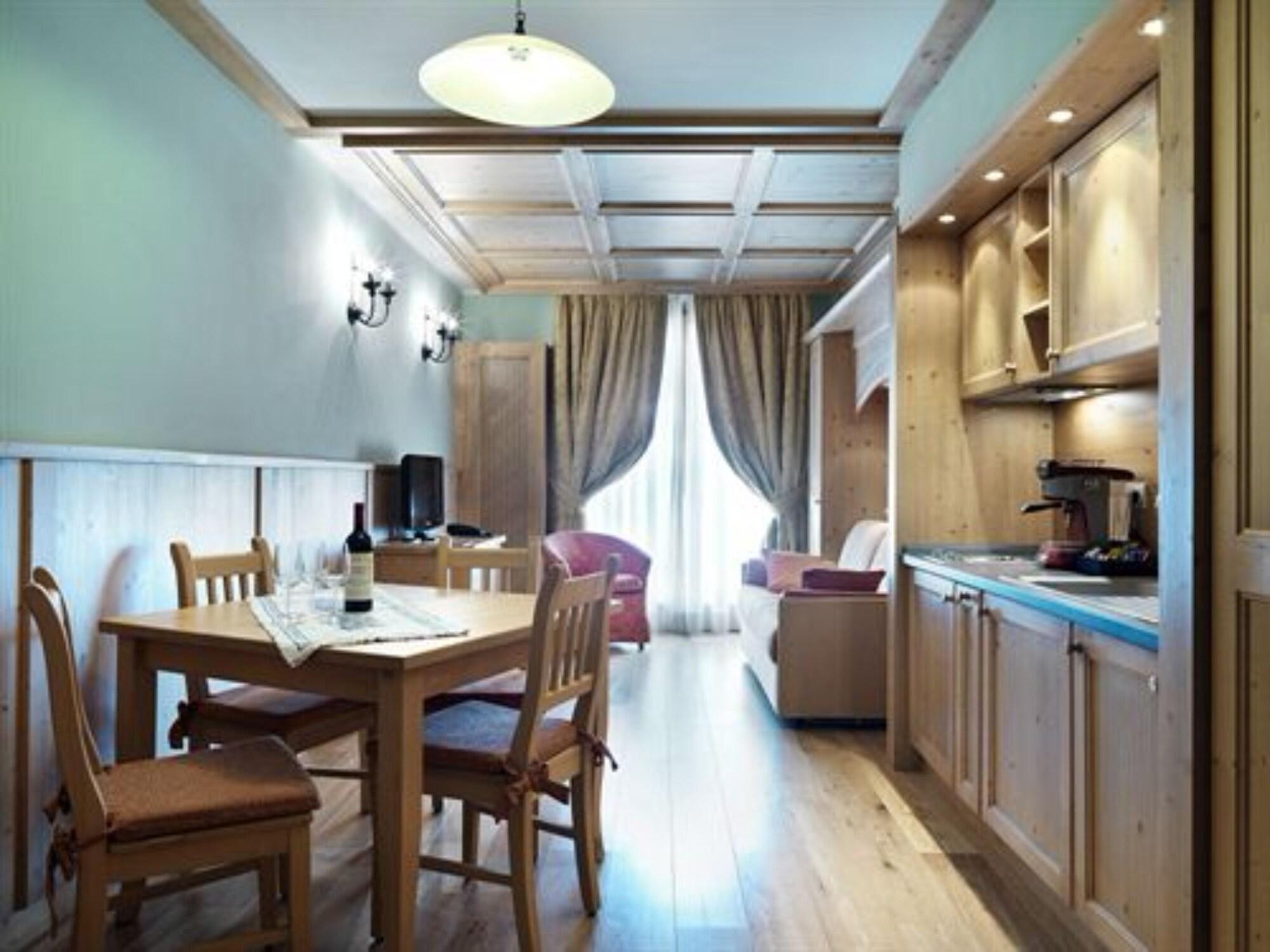 Radisson Residences Savoia Palace Кортина д'Ампецо Екстериор снимка