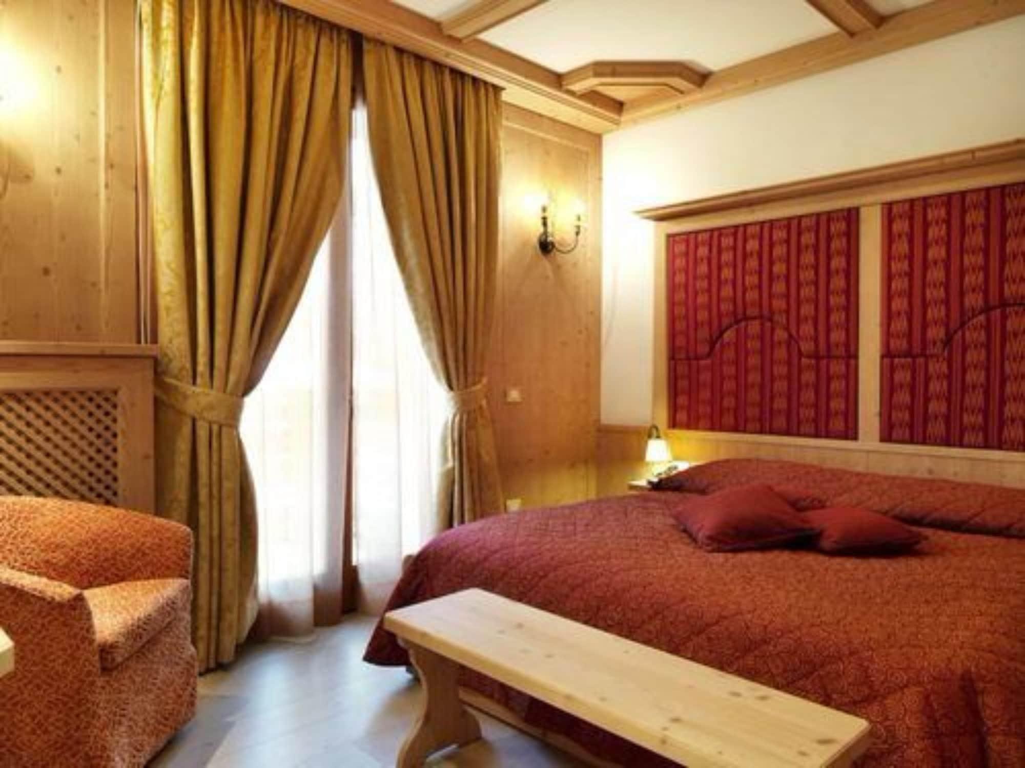 Radisson Residences Savoia Palace Кортина д'Ампецо Екстериор снимка